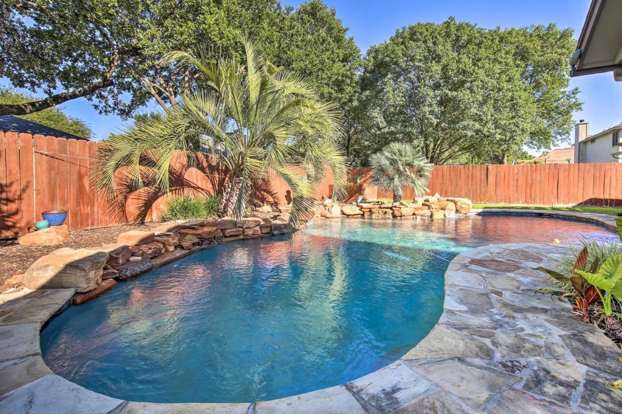 Peaceful San Antonio Oasis With Private Pool And Grill Villa Exteriör bild