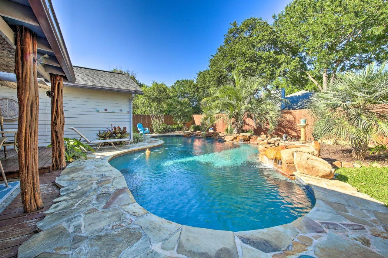 Peaceful San Antonio Oasis With Private Pool And Grill Villa Exteriör bild