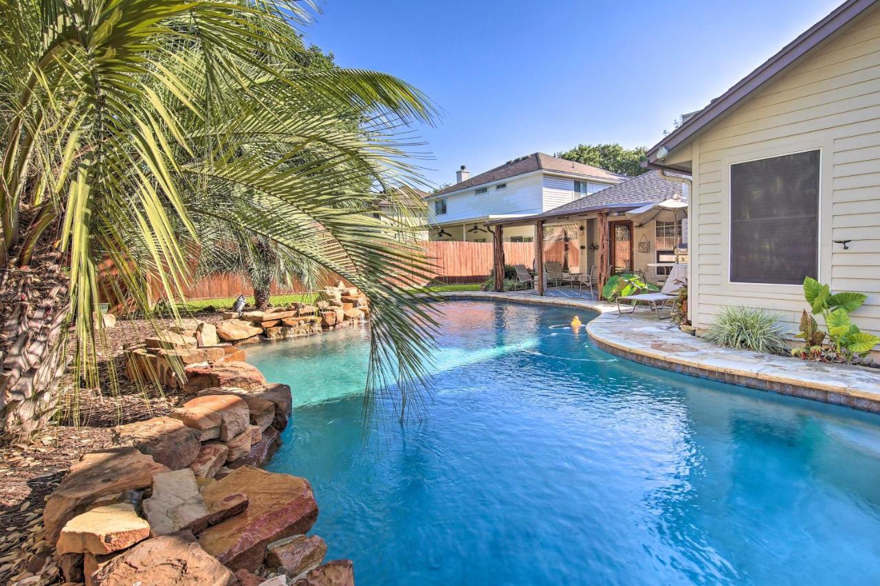 Peaceful San Antonio Oasis With Private Pool And Grill Villa Exteriör bild